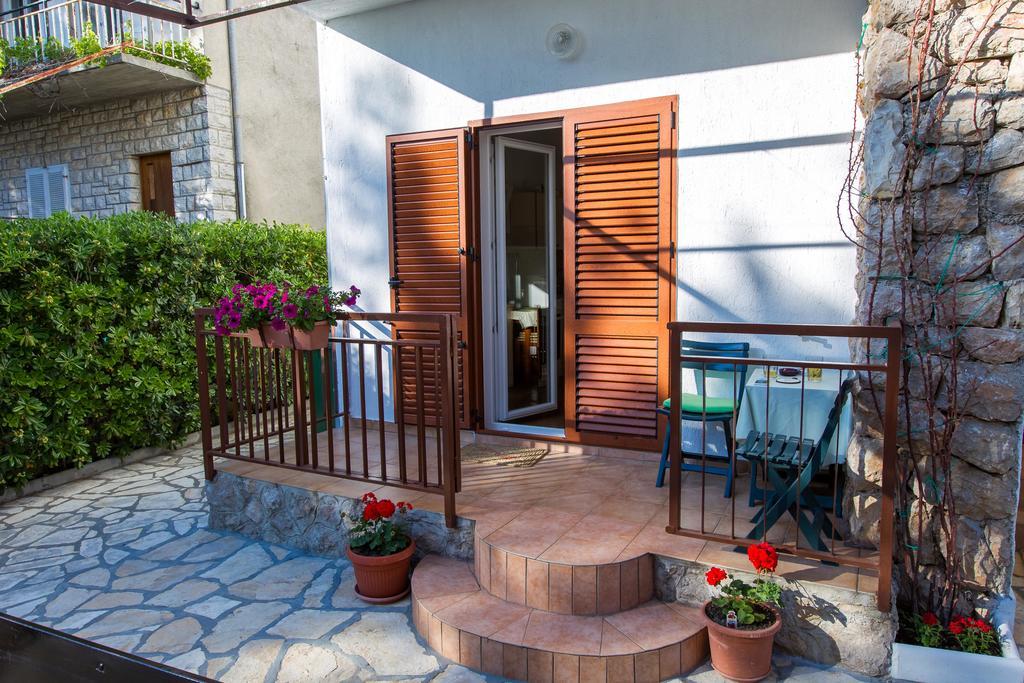 Villa Veca Starigrad Paklenica Buitenkant foto